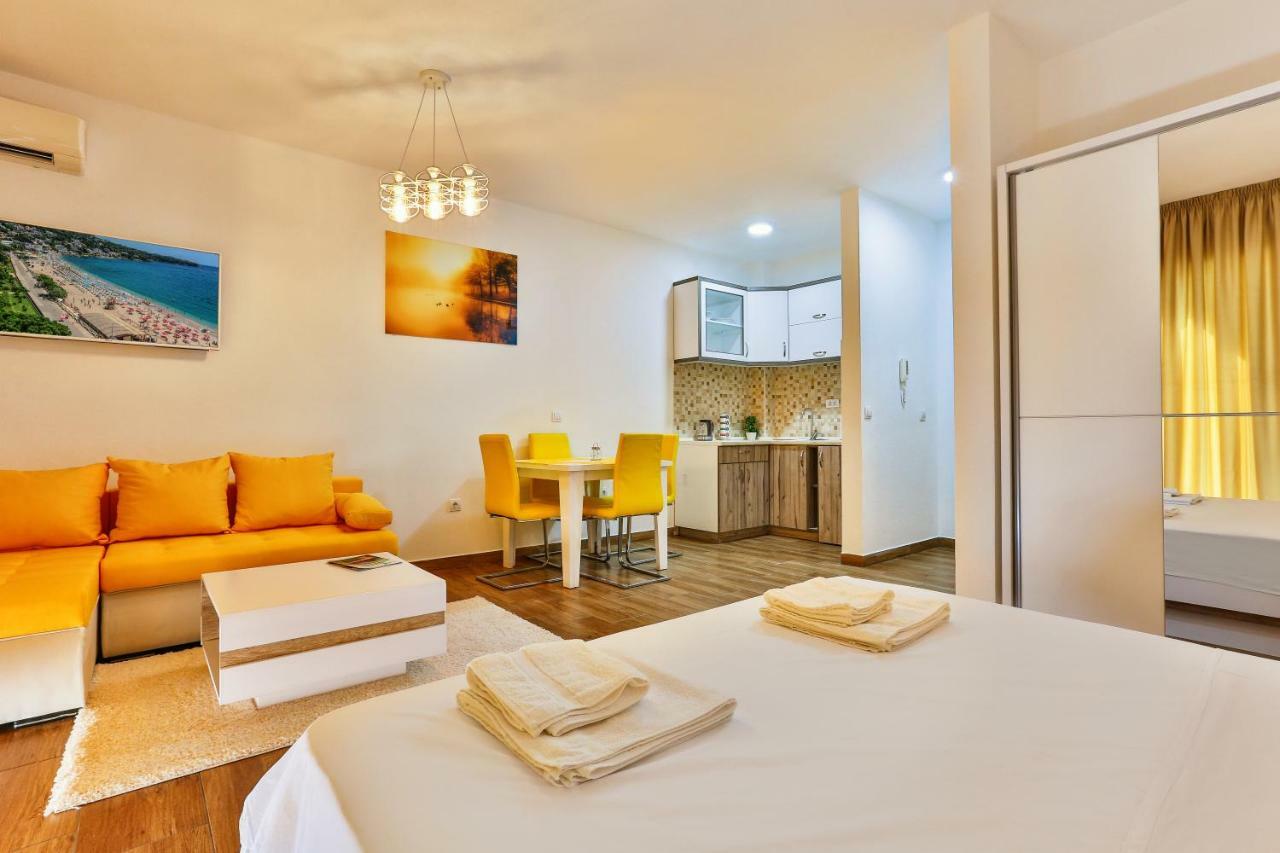 Luna Apartmani Sutomore Ngoại thất bức ảnh