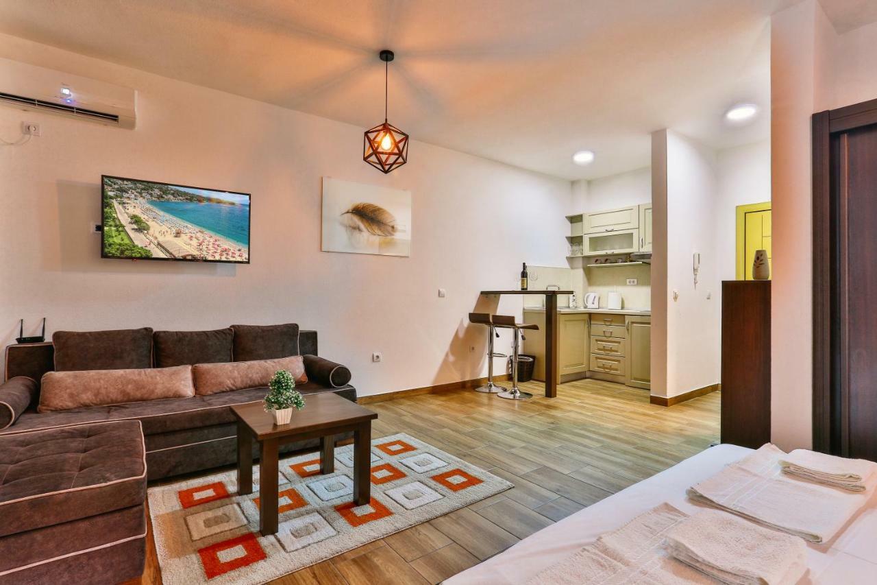 Luna Apartmani Sutomore Ngoại thất bức ảnh