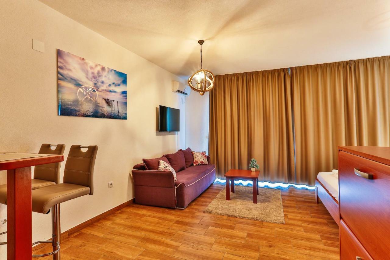 Luna Apartmani Sutomore Ngoại thất bức ảnh