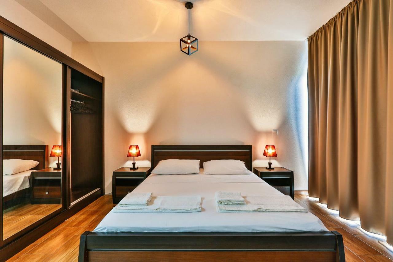 Luna Apartmani Sutomore Ngoại thất bức ảnh