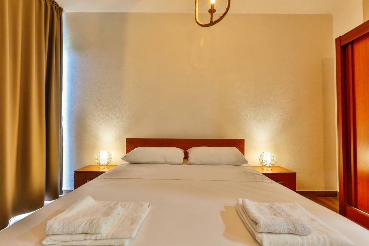 Luna Apartmani Sutomore Ngoại thất bức ảnh