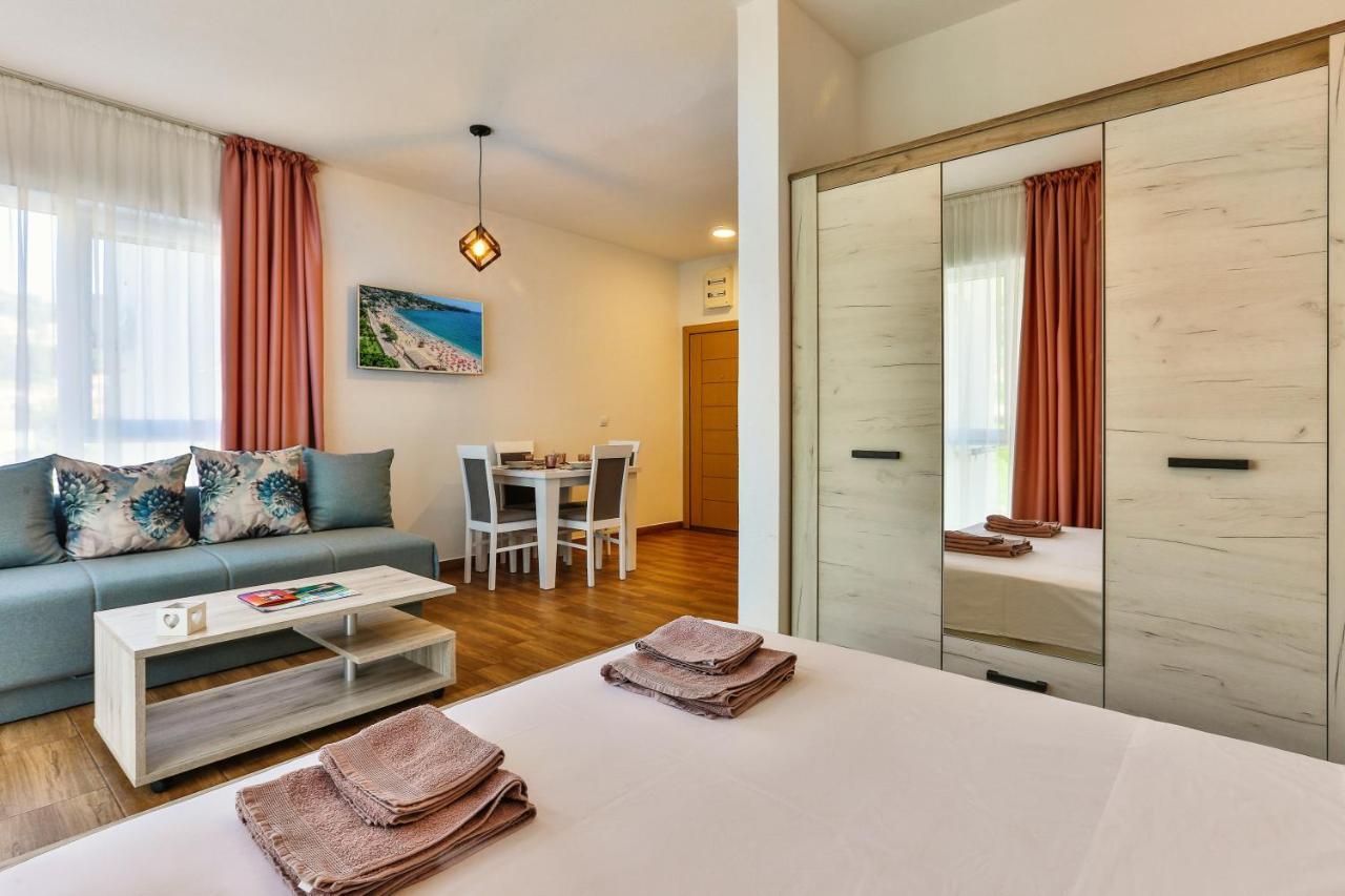 Luna Apartmani Sutomore Ngoại thất bức ảnh